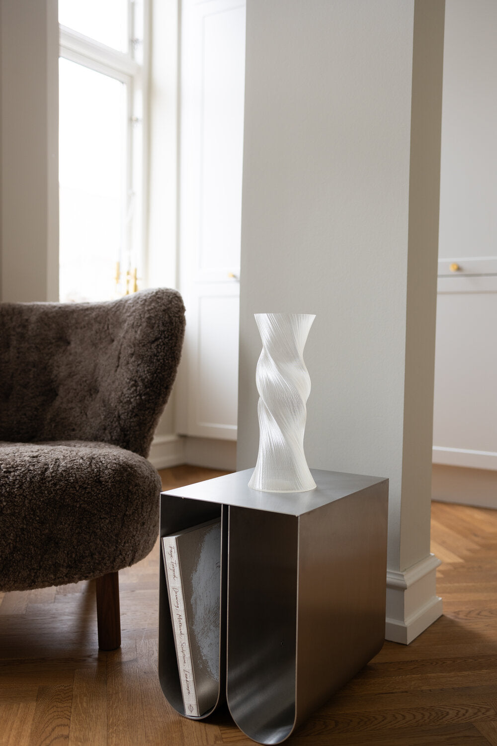 Rote vase, Ivory - H30 cm.